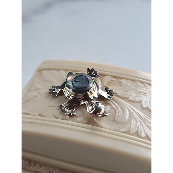 Abalone Shell Turtle Shaped Pendant Vintage - Picture 4 of 10